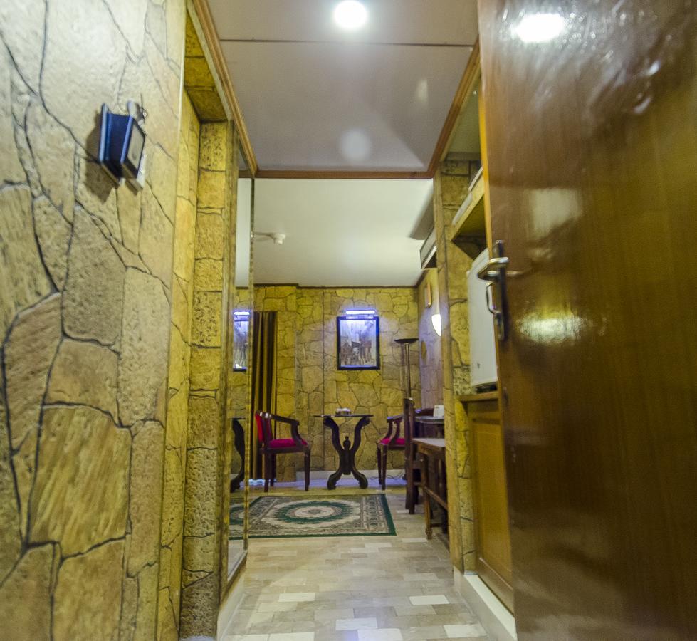 Hotel Galaxy Карачи Экстерьер фото
