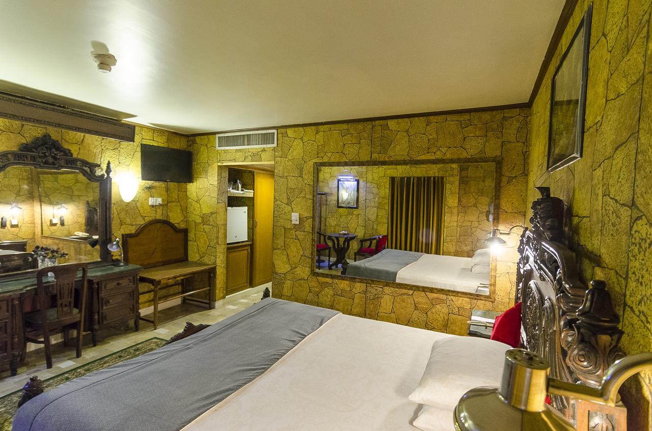 Hotel Galaxy Карачи Экстерьер фото